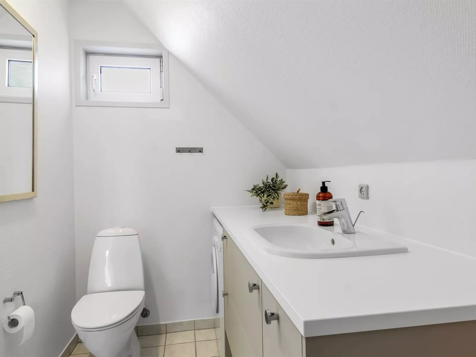 "Poulsen" - 200m from the sea-Drinnen