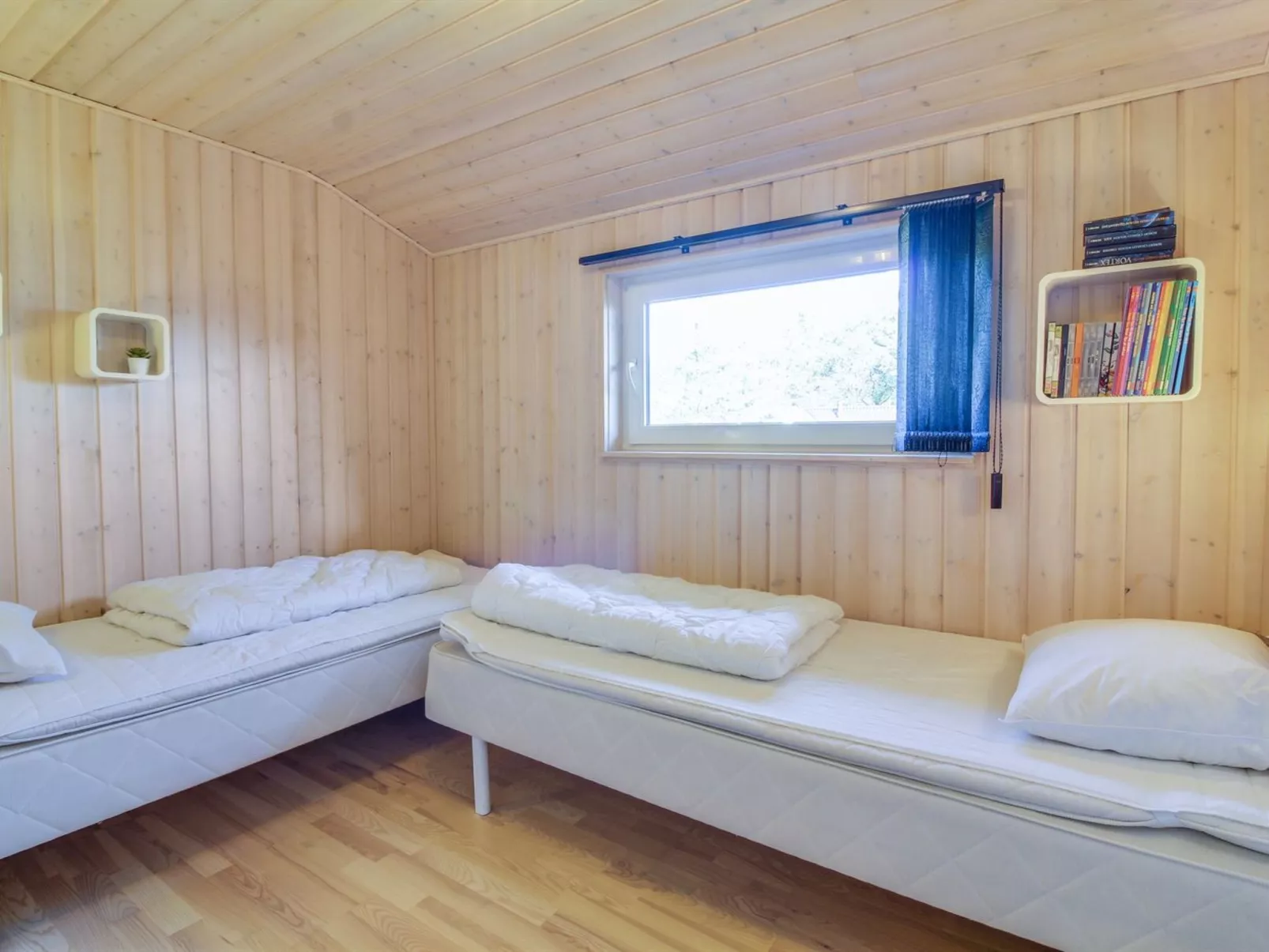 "Susan" - 600m from the sea-Dedans