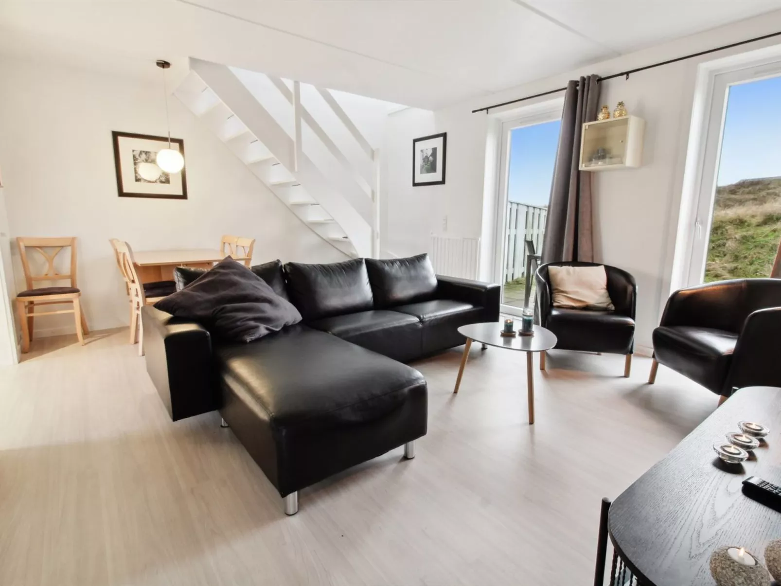 "Aswith" - 2.3km from the sea-Dedans