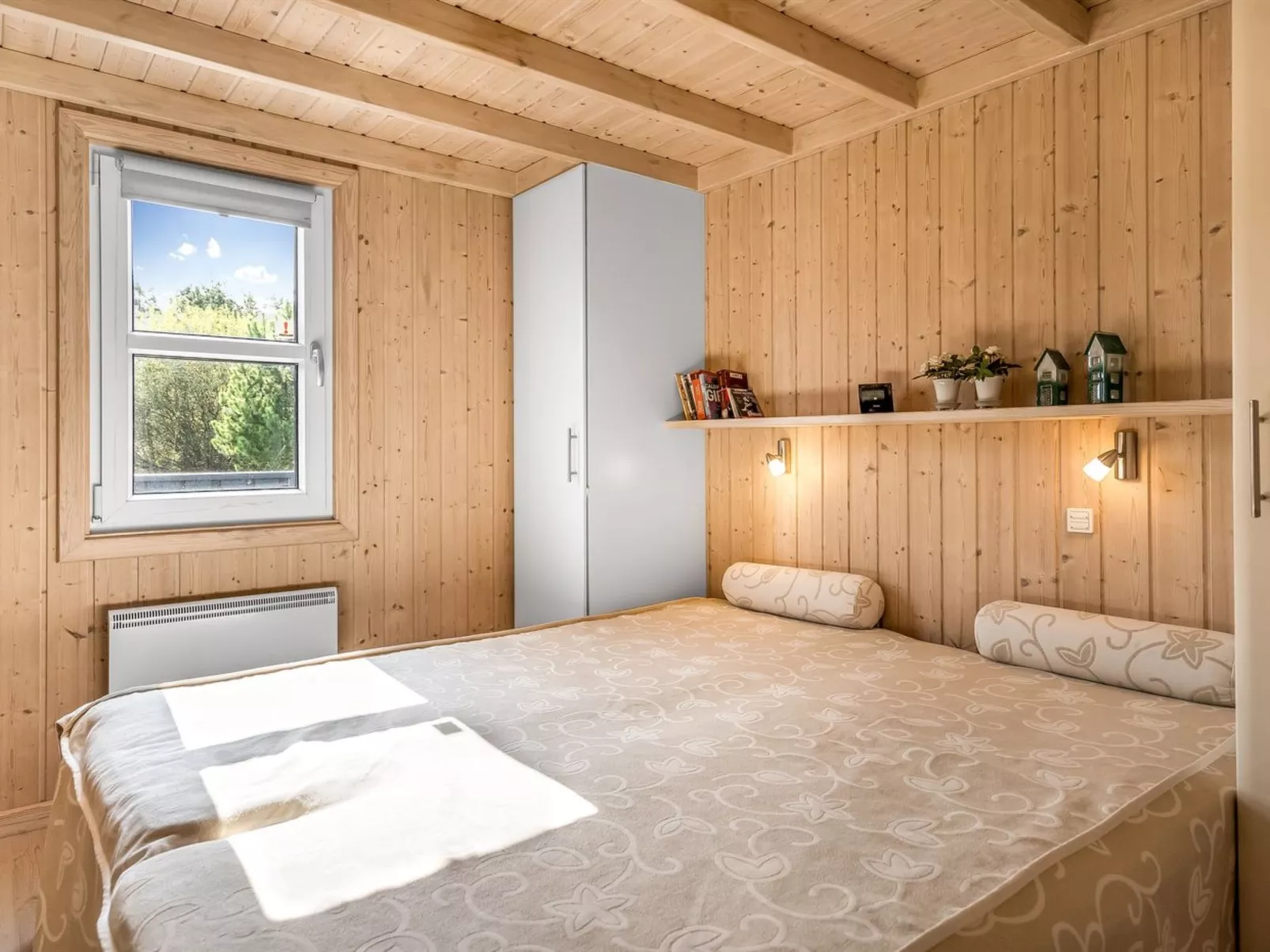 "Terho" - 1km from the sea-Drinnen