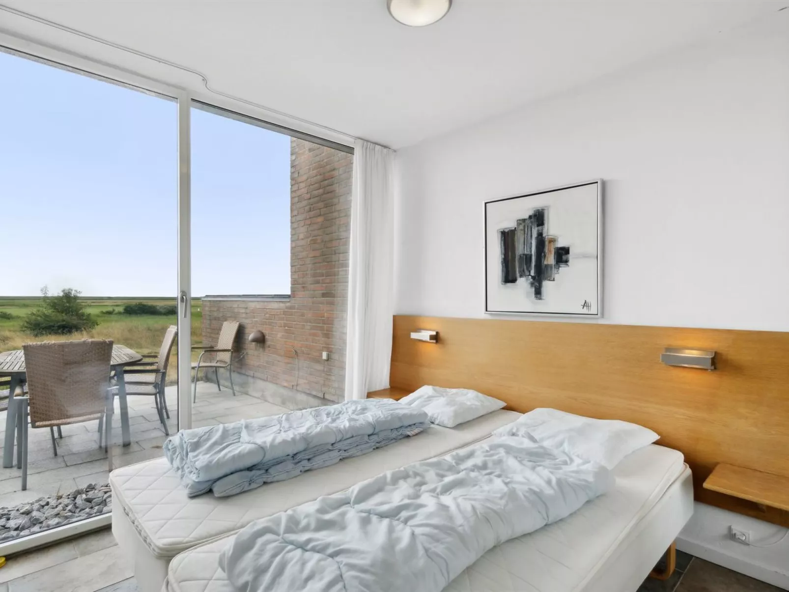 "Ønd" - 2.5km from the sea-Drinnen