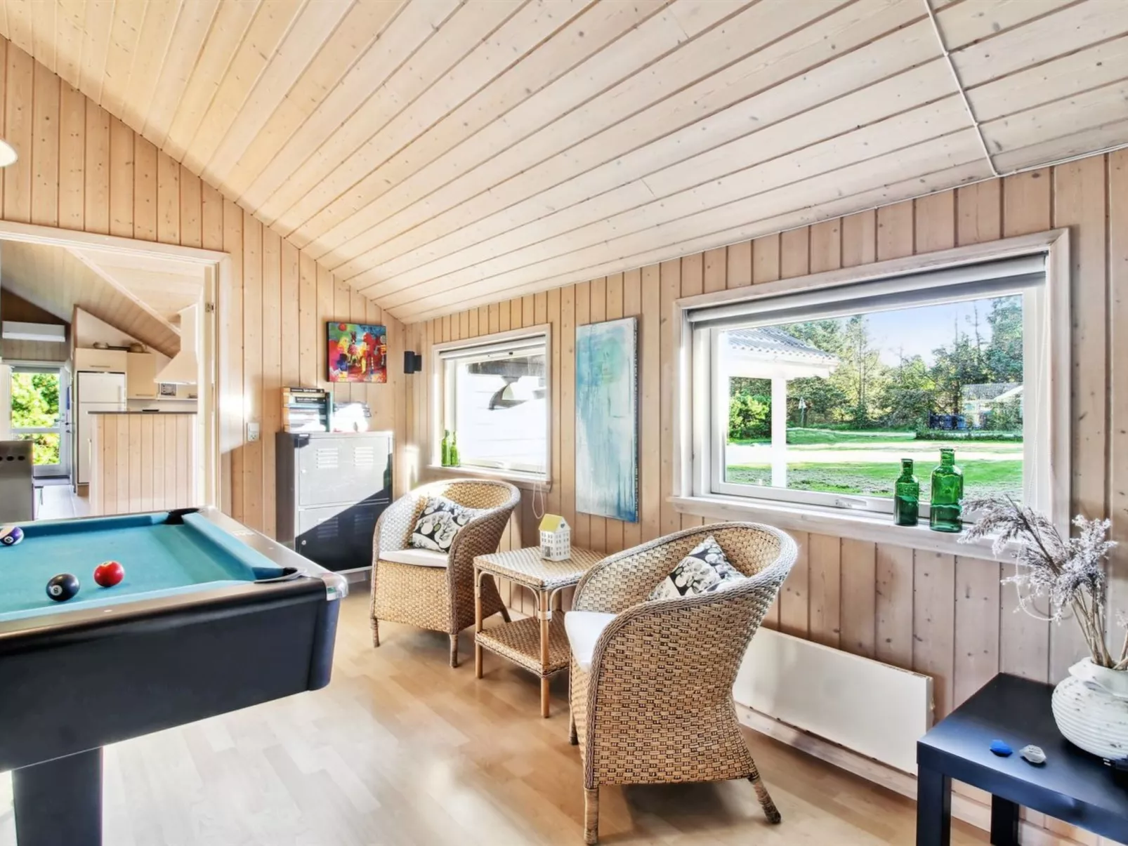 "Synnöve" - 550m from the sea-Inside