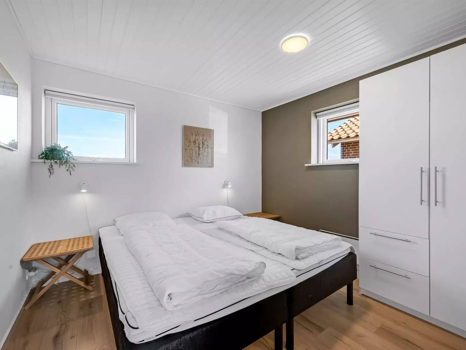 "Stinna" -  from the sea-Inside