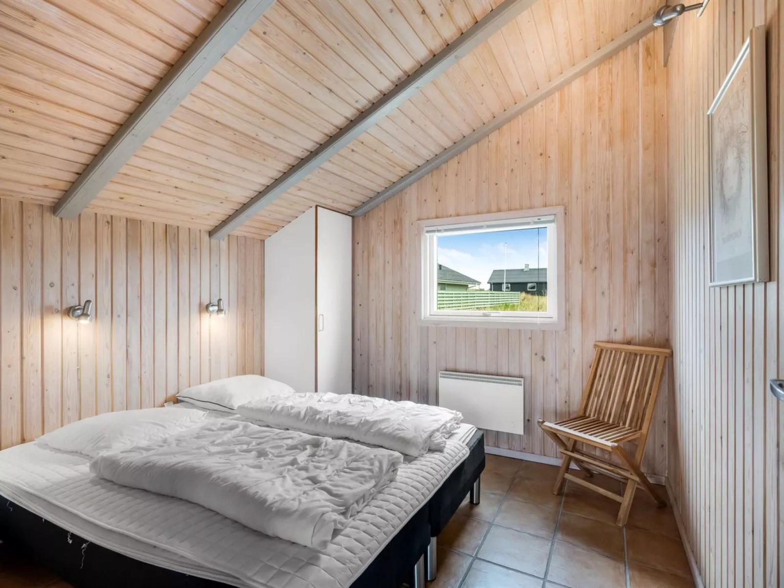 "Skev" - 200m to the fjord-Dedans