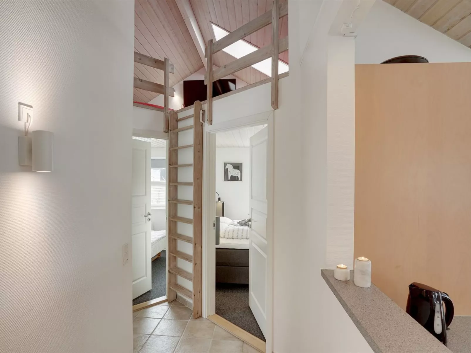 "Thorwith" - 150m from the sea-Dedans