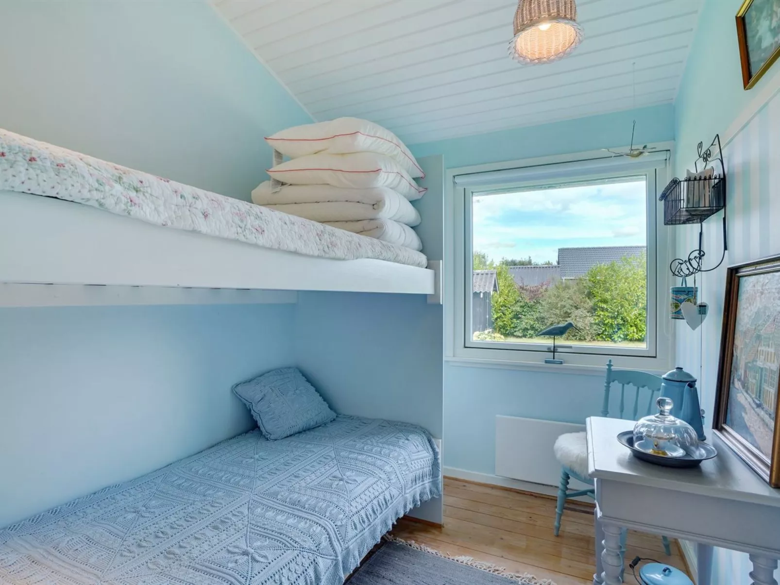 "Suoma" - 400m to the fjord-Inside