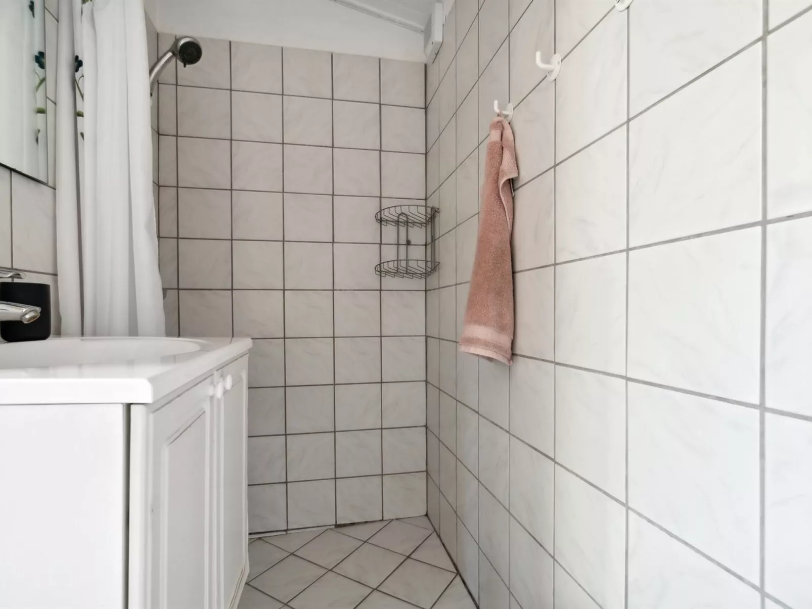 "Eroll" - 1.8km from the sea-Drinnen