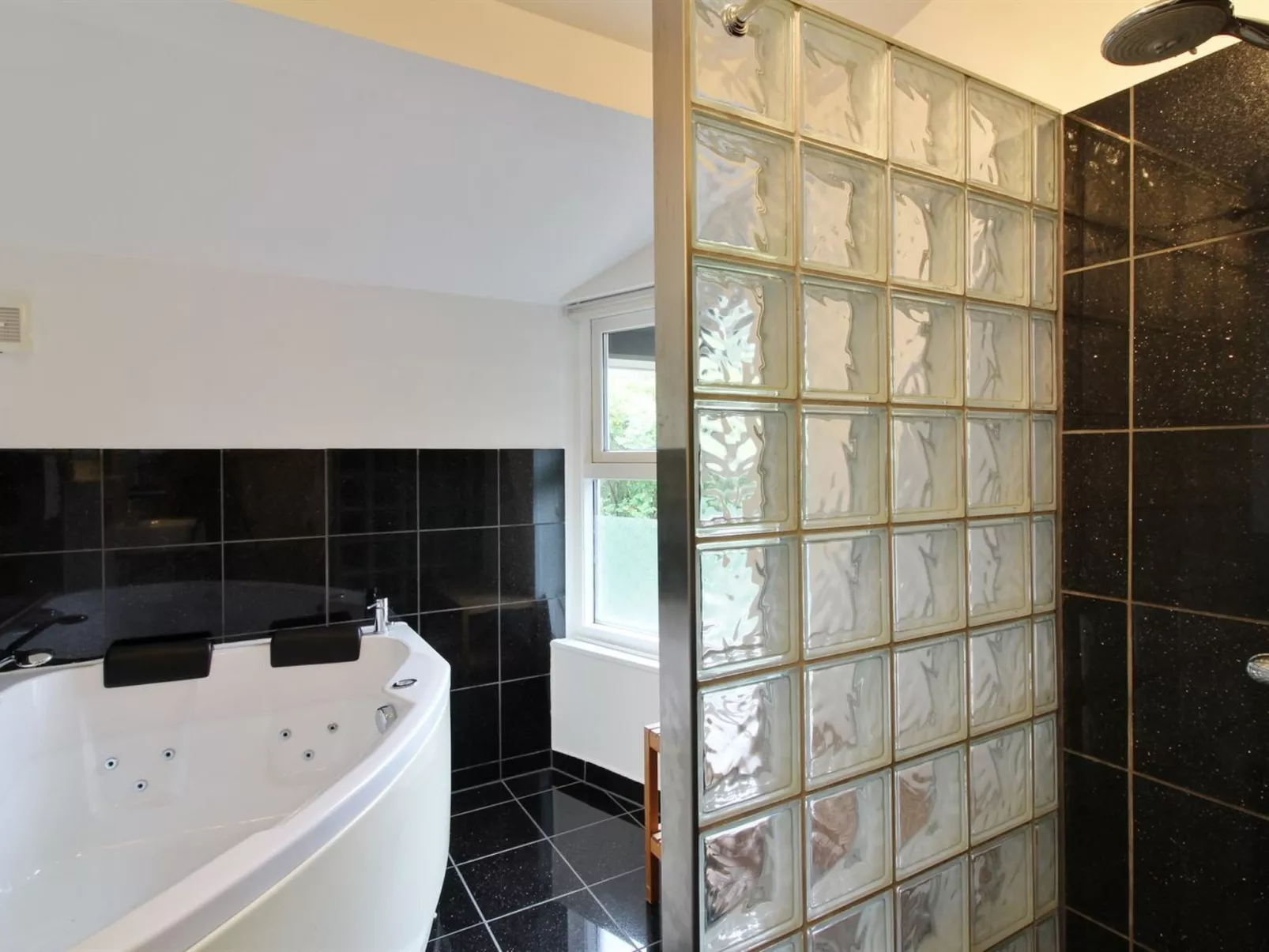 "Nienke" - 700m from the sea-Inside