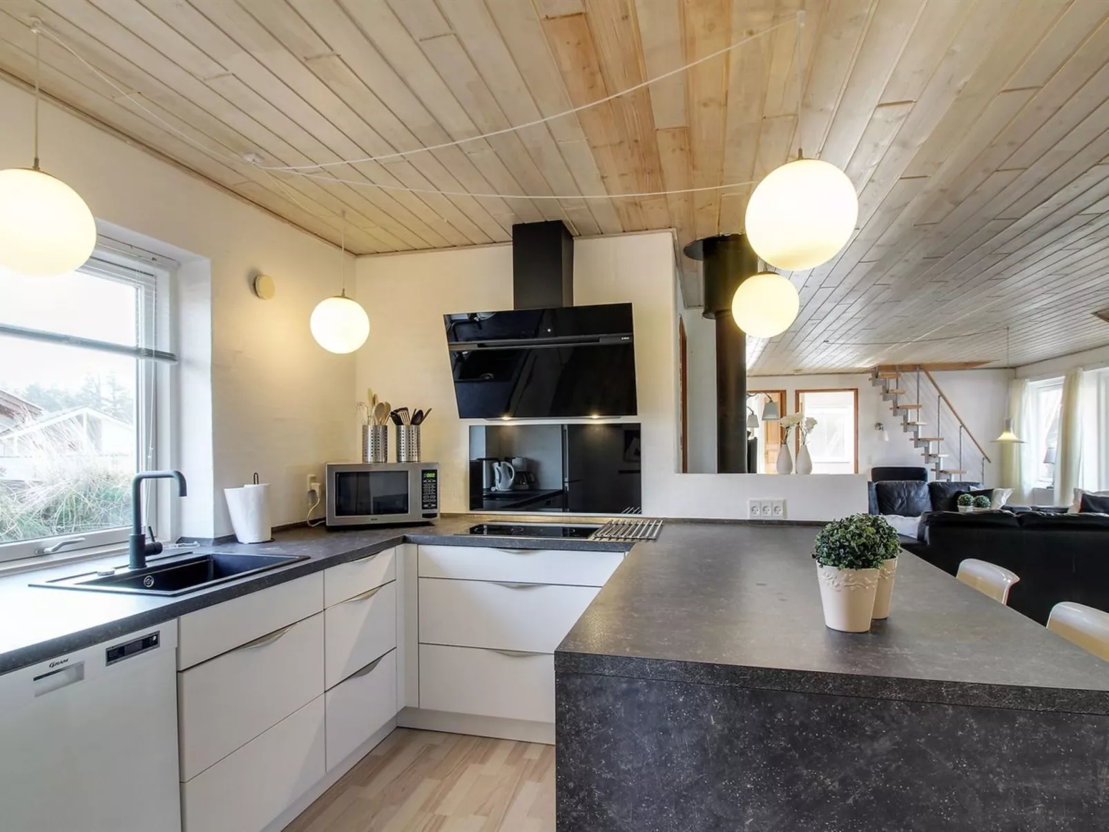 "Partenij" - 1km from the sea-Inside