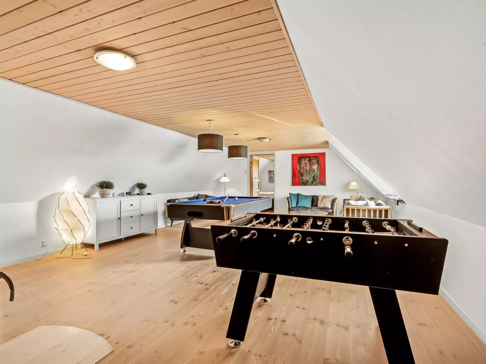 "Urte" -  from the sea-Inside