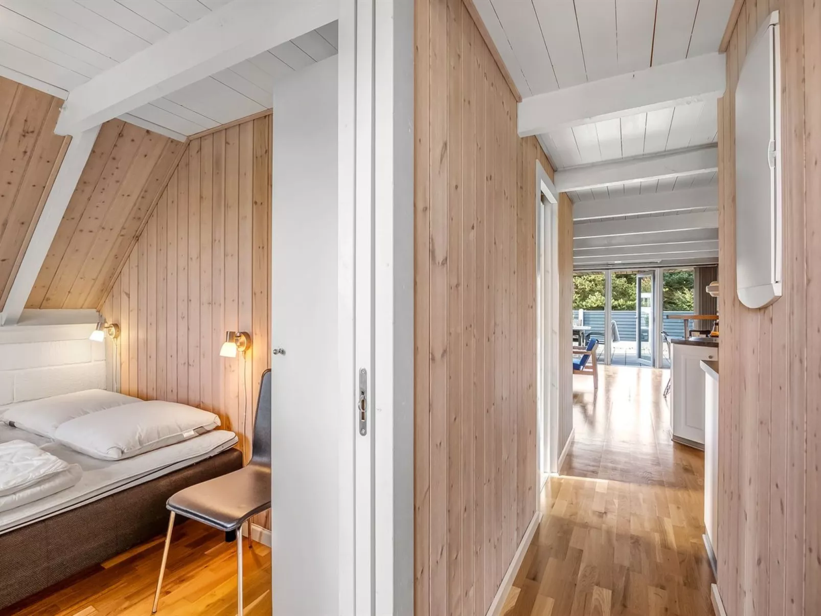 "Hemfrith" - 800m to the fjord-Dedans