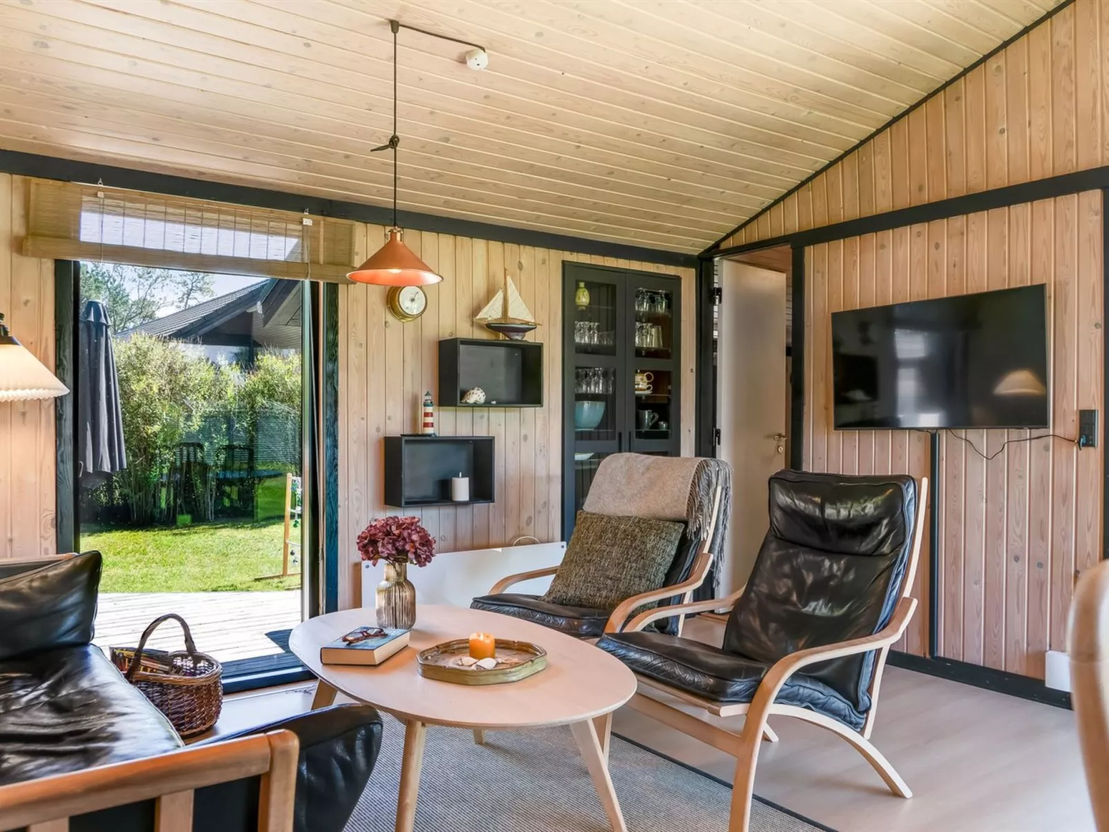 "Litle" - 600m from the sea-Inside