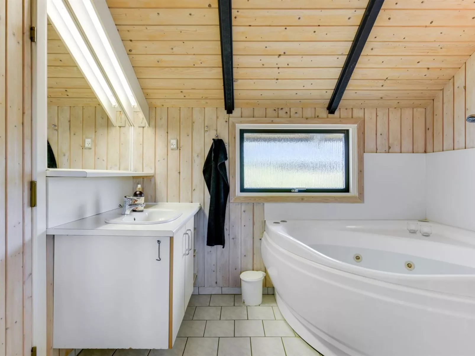 "Joona" - 600m from the sea-Dedans