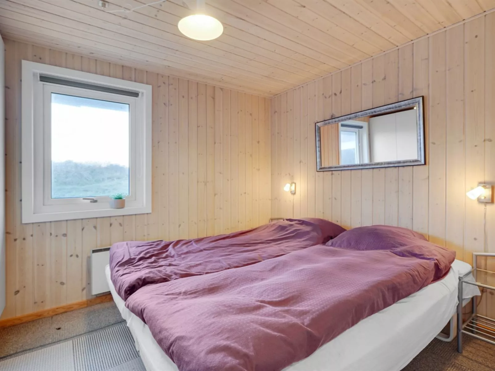 "Ozeana" -  from the sea-Dedans