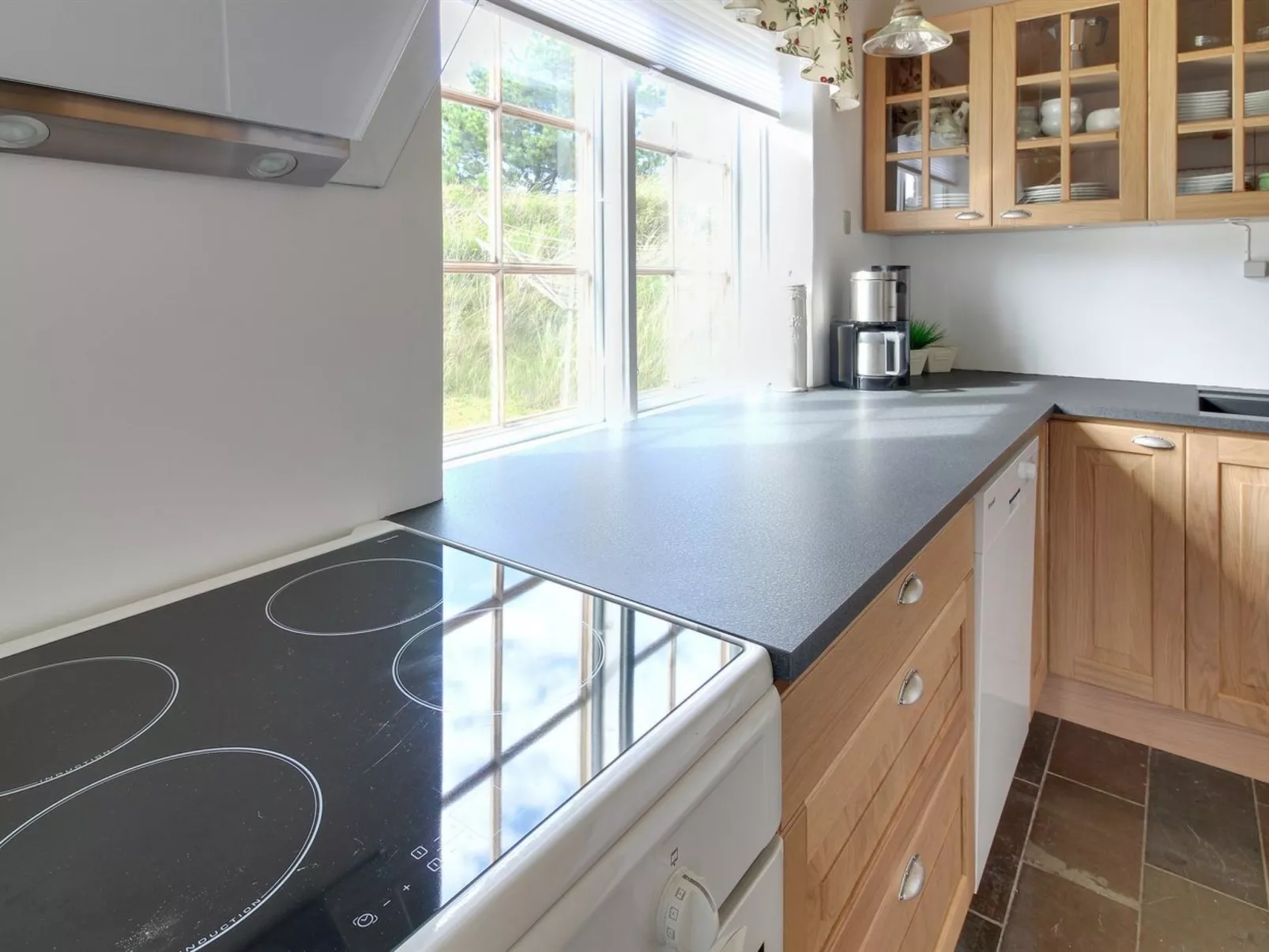 "Lioba" - 400m from the sea-Drinnen