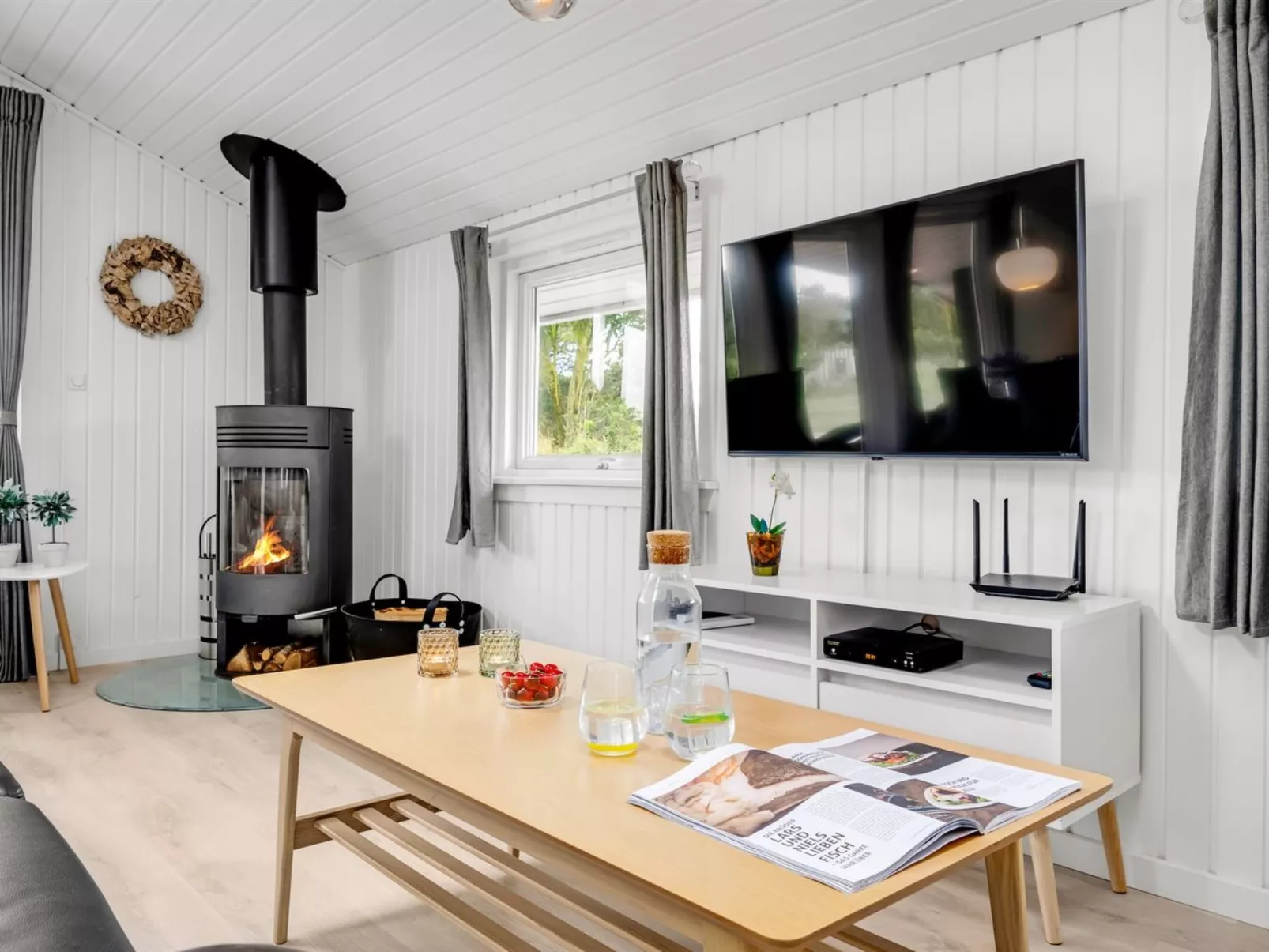 "Kari" - 900m from the sea-Dedans