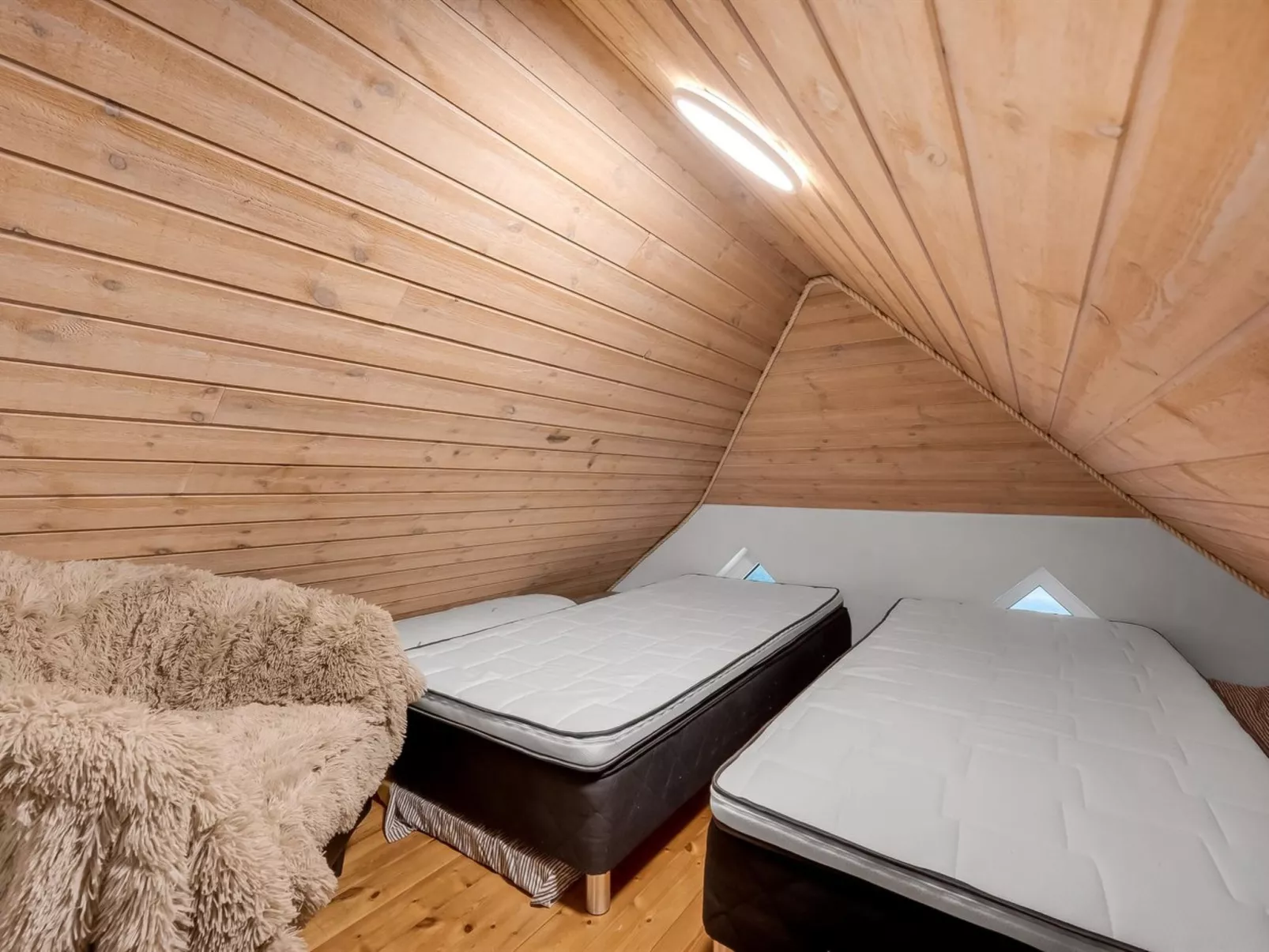 "Severine" -  from the sea-Dedans