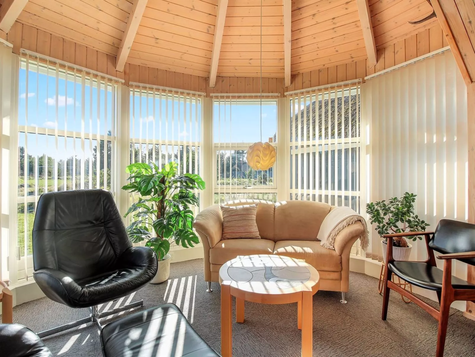 "Ansine" - 1.2km from the sea-Dedans