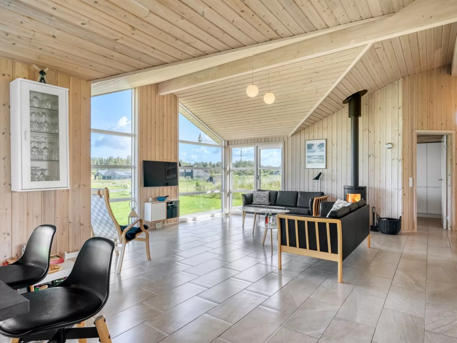 "Engelina" - 1.3km from the sea-Drinnen