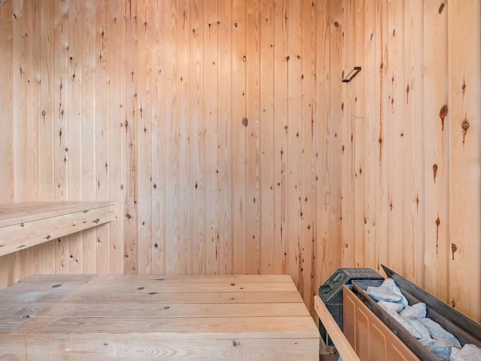 "Sutere" - 200m to the fjord-Inside