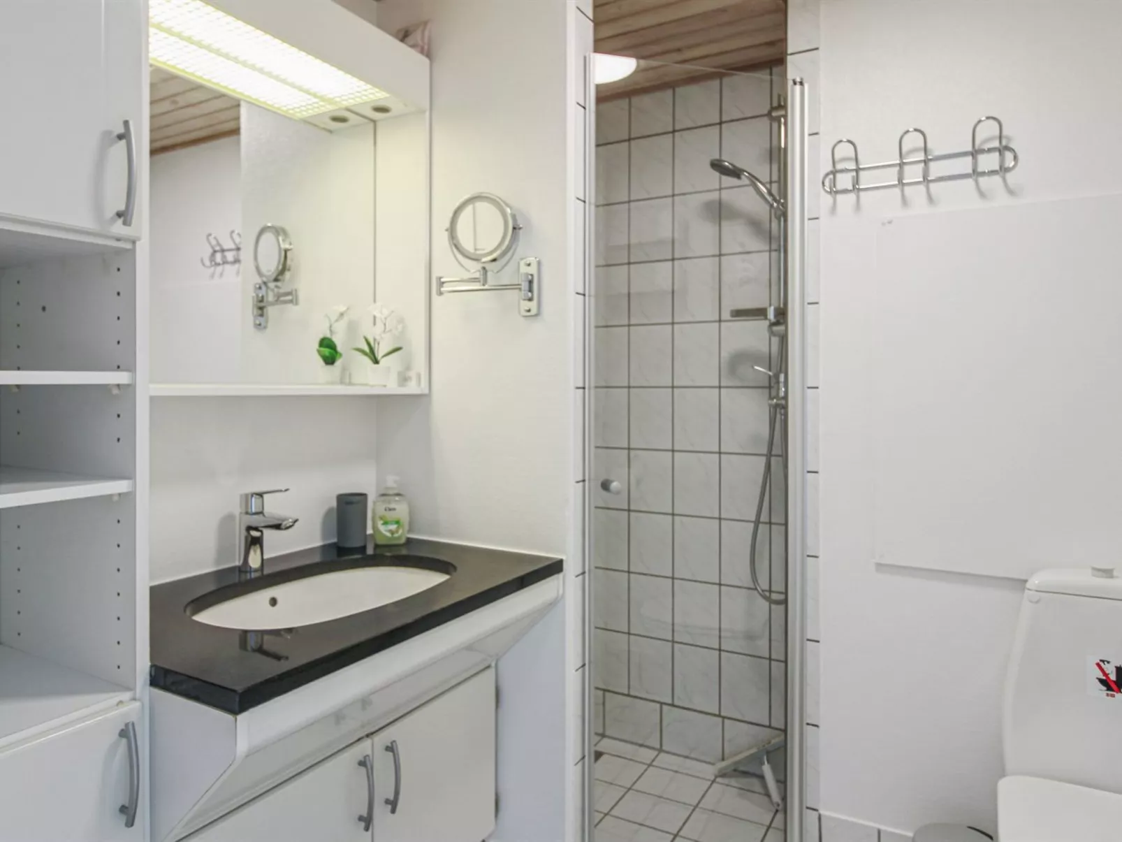 "Iliane" - 100m from the sea-Inside