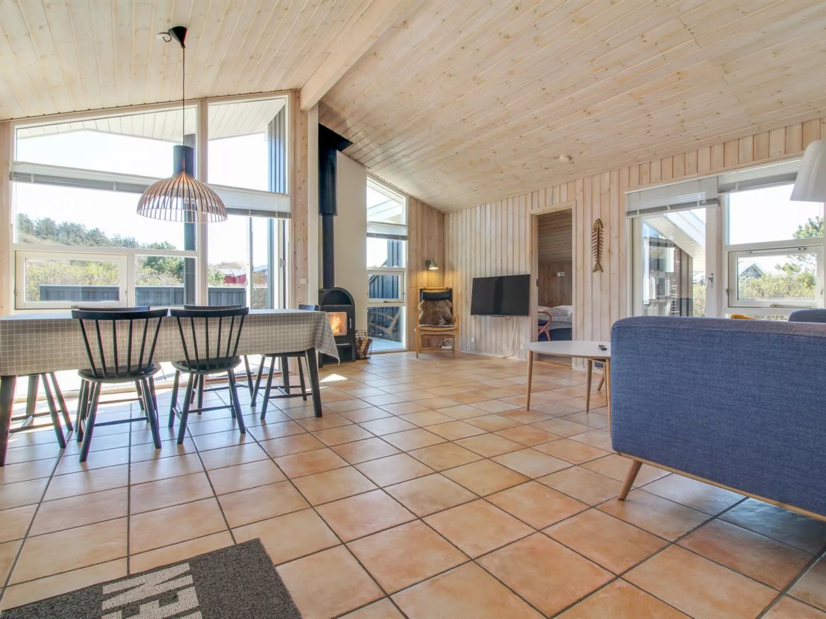 "Arkil" - 300m from the sea-Drinnen