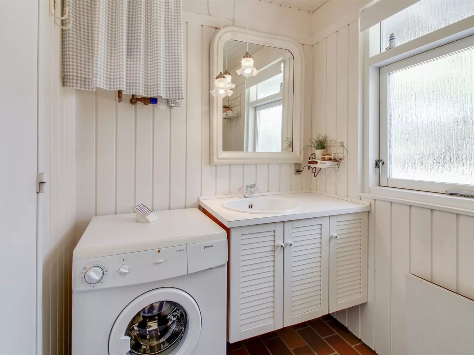 "Galathea" - 800m from the sea-Drinnen