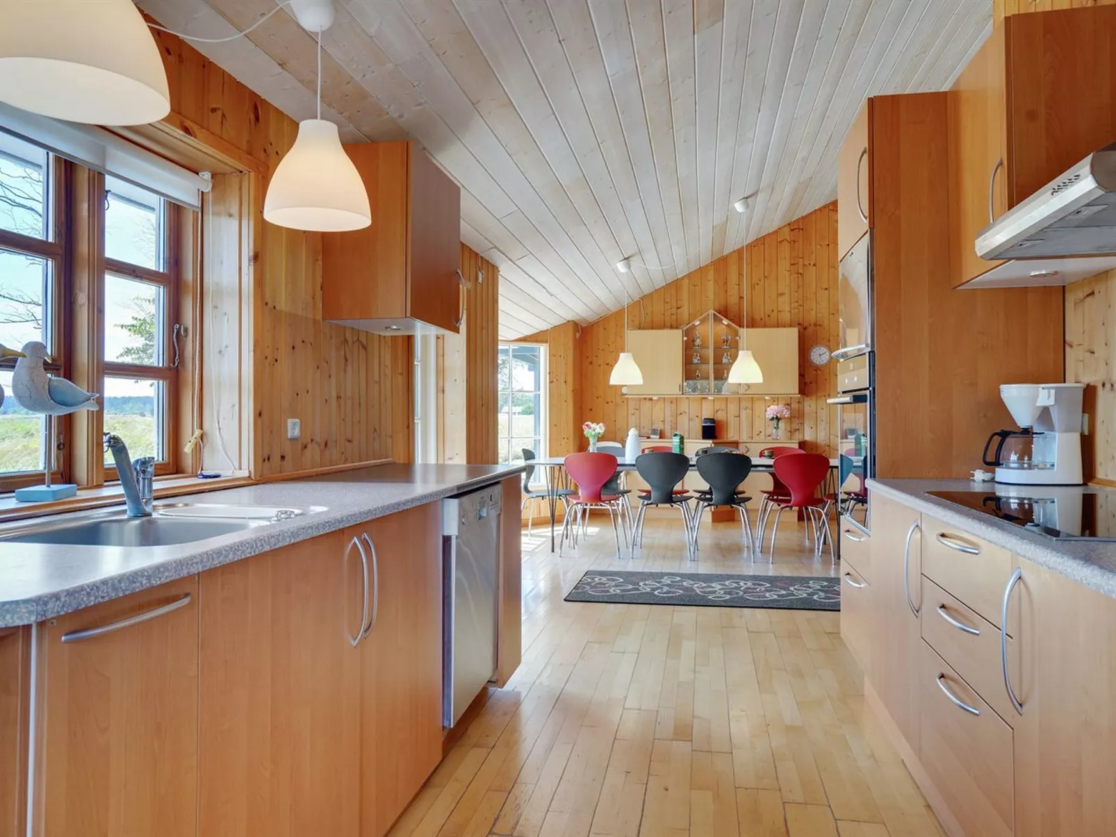 "Hæryst" - 175m from the sea-Inside