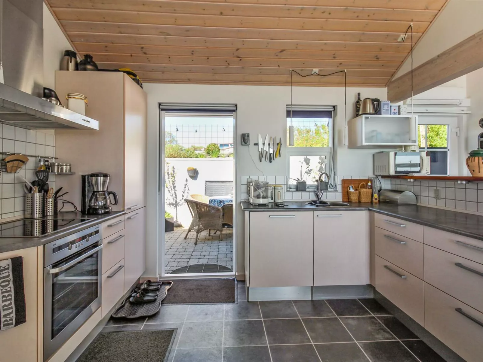 "Grim" - 5m from the sea-Inside