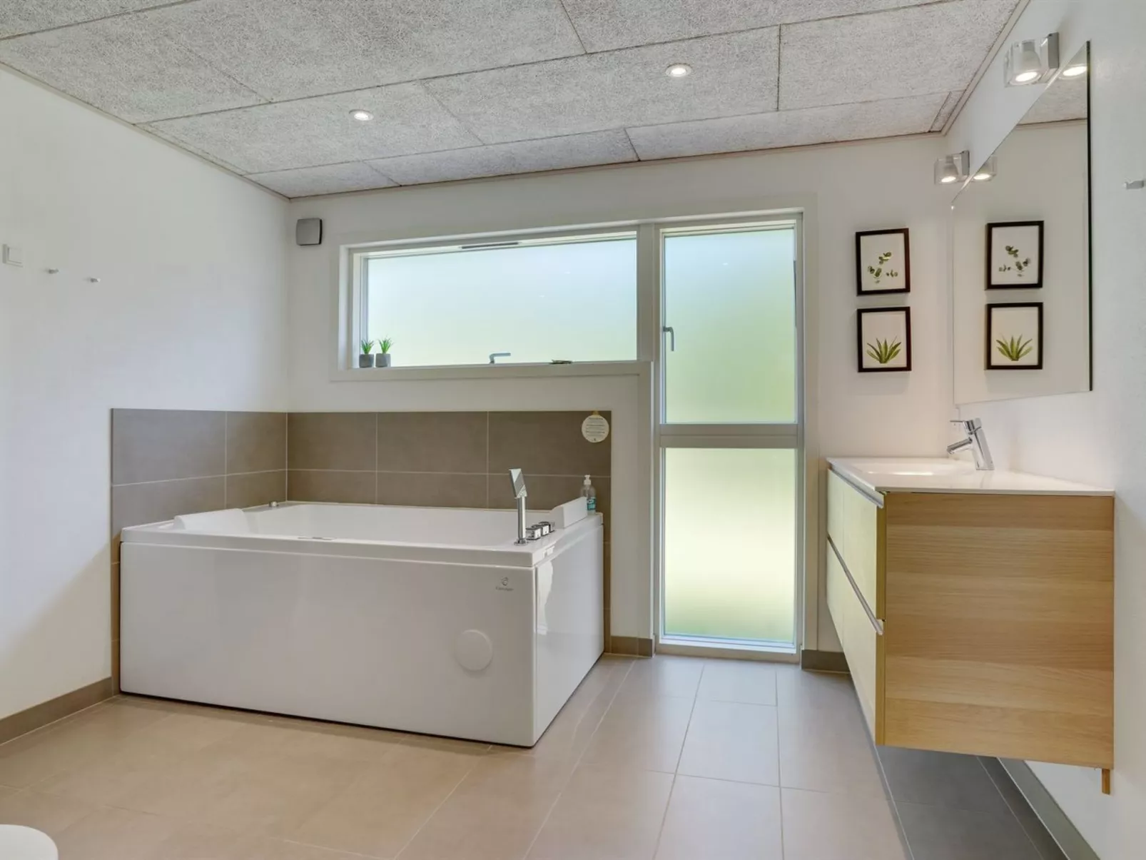 "Delan" - 1.3km from the sea-Dedans