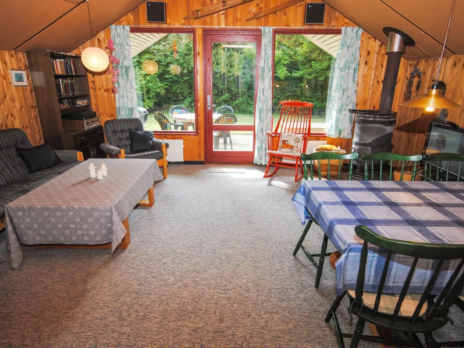 "Naema" - 600m to the fjord-Inside