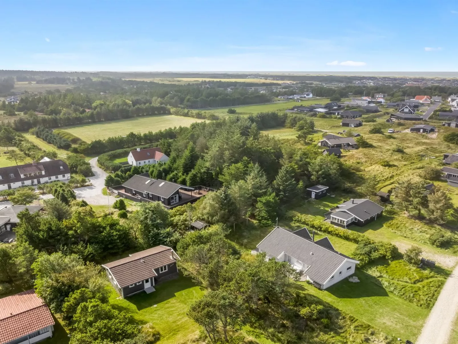 "Lökea" - 800m from the sea-Draußen