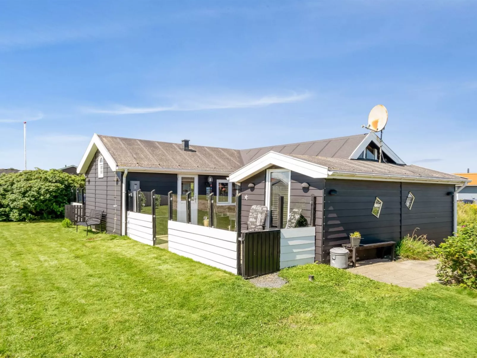 "Telse" - 375m from the sea-Outside