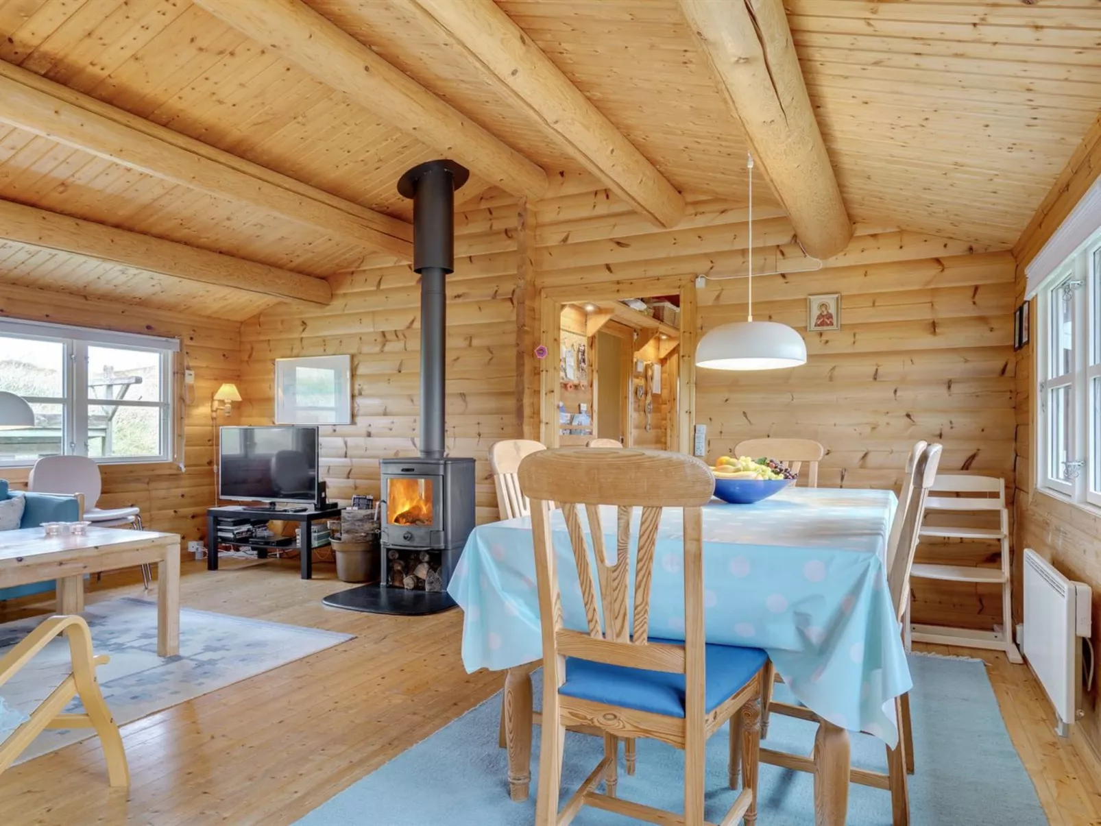 "Thrym" - 900m from the sea-Inside