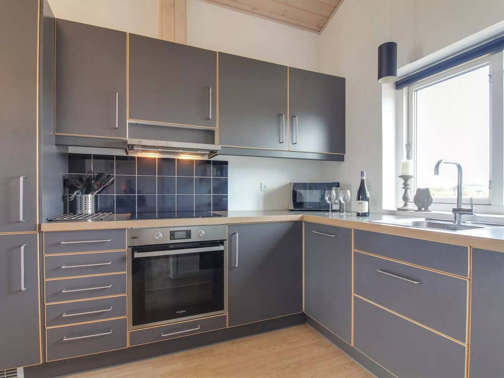 "Mayke" - 900m from the sea-Dedans