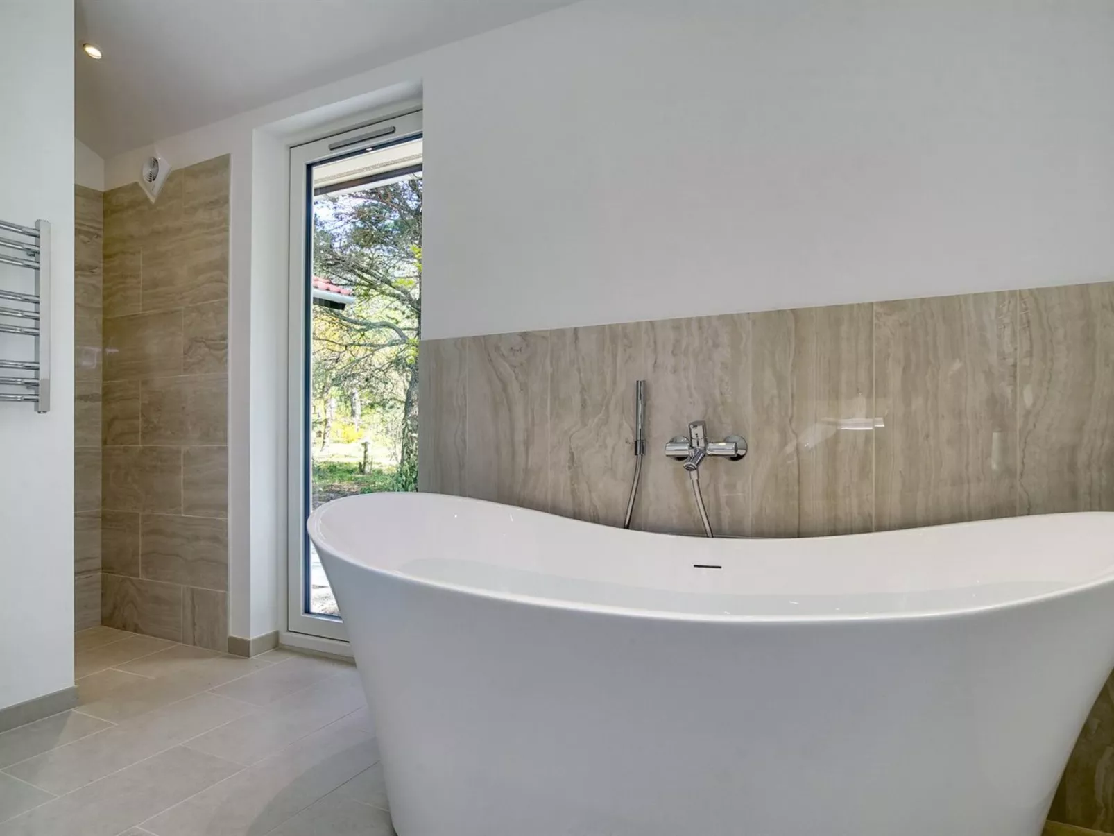 "Rikkie" - 150m to the fjord-Dedans