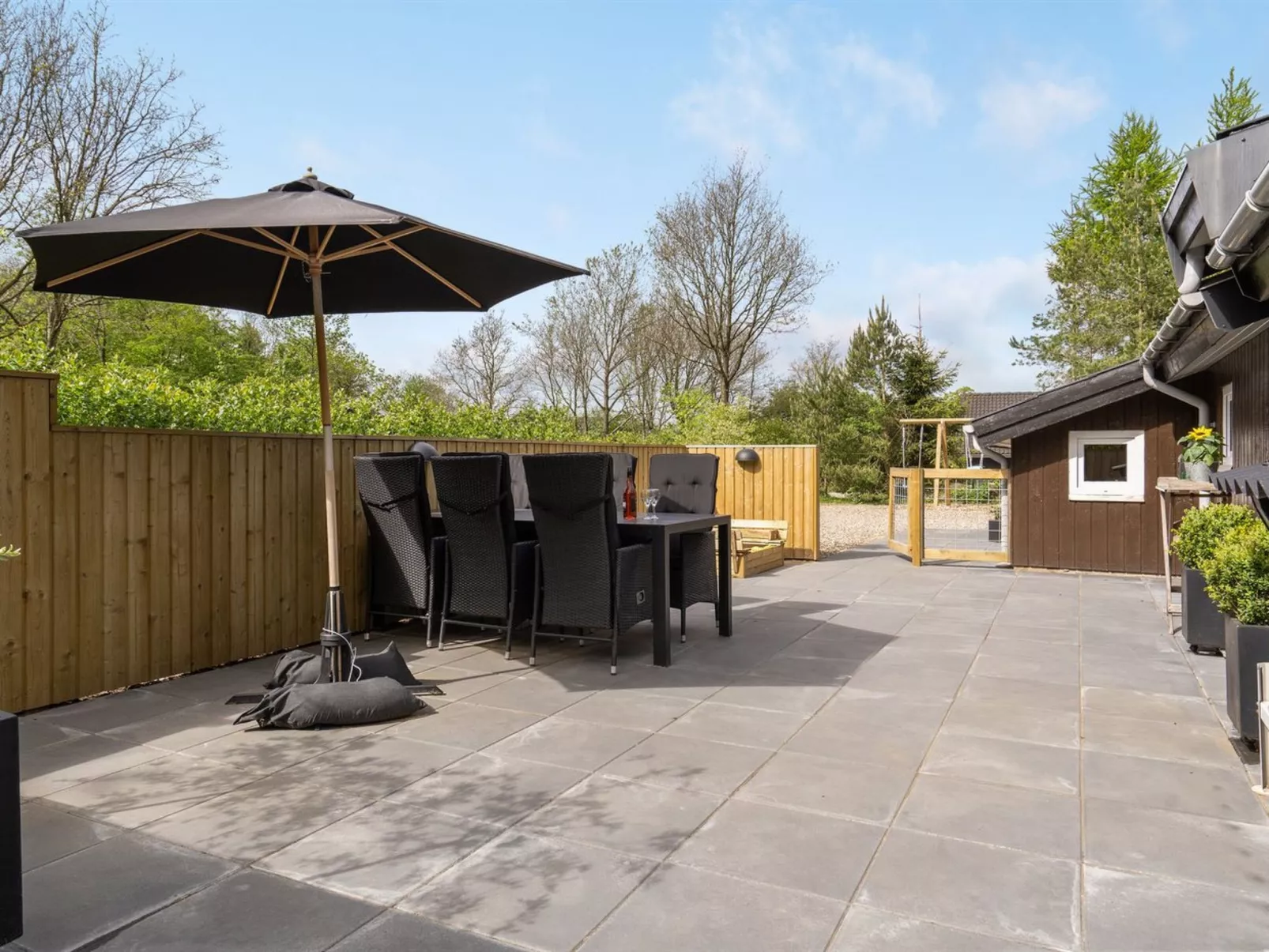 "Kea" - 30km from the sea-Outside