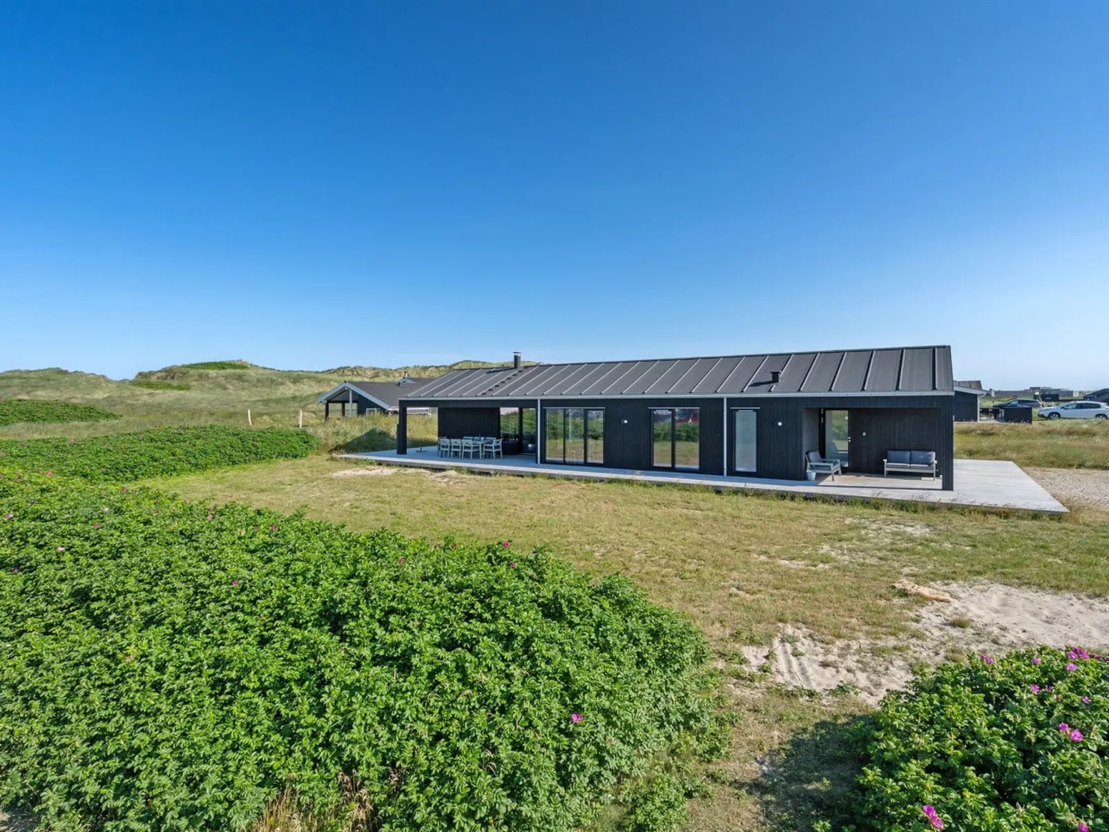 "Aiko" - 50m from the sea-Draußen