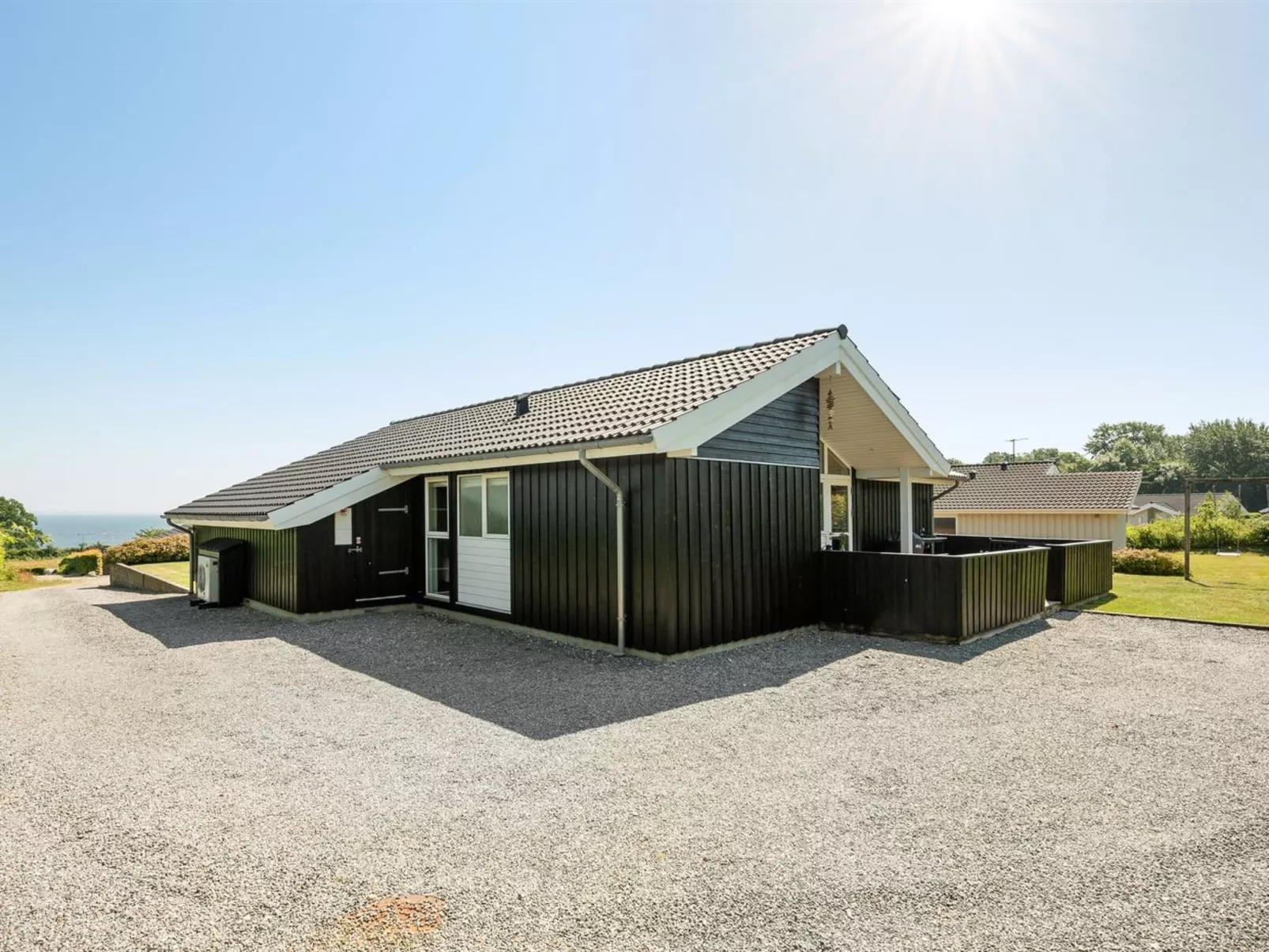 "Fridtjof" - 100m from the sea-Draußen