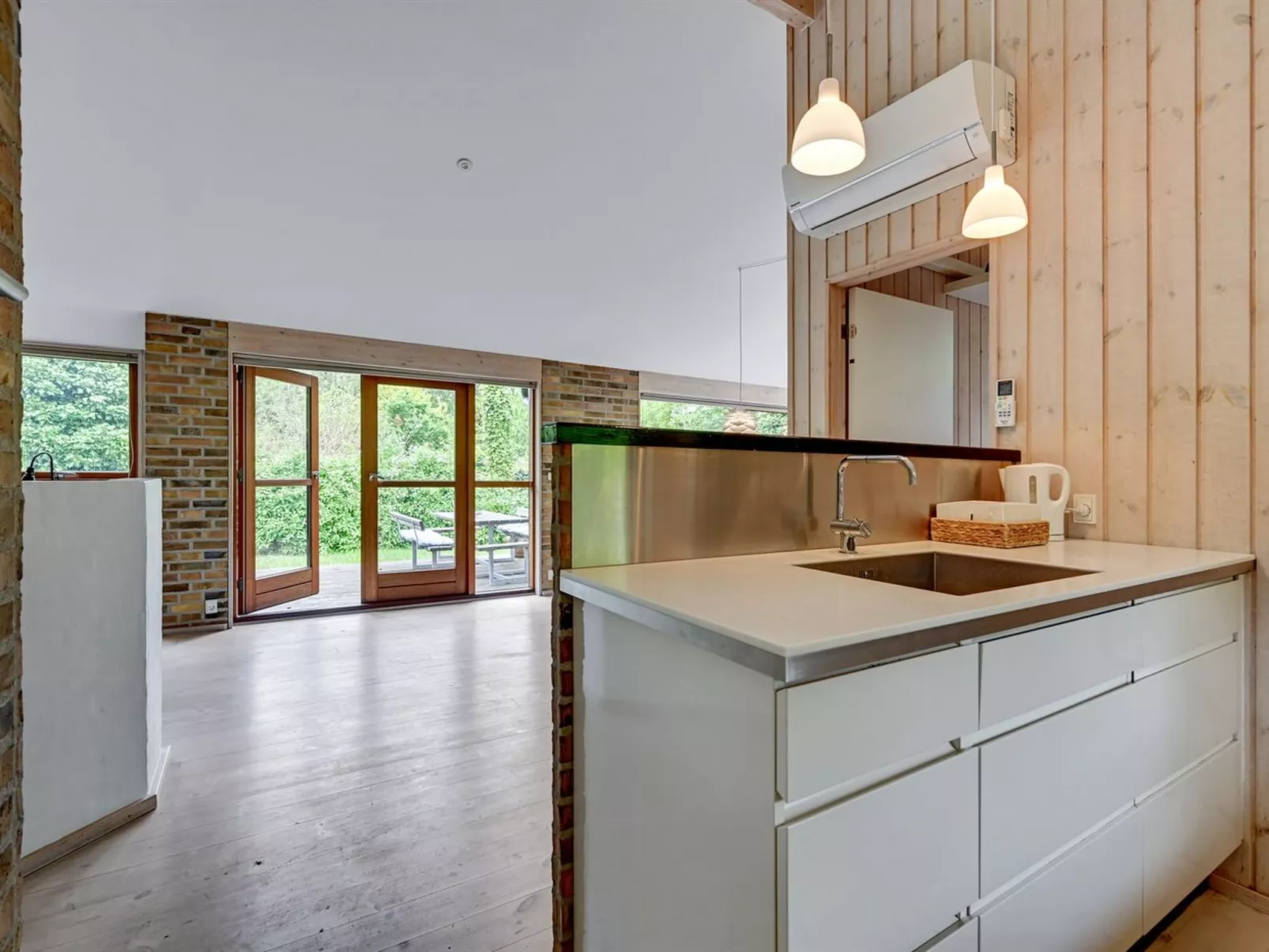 "Gustine" - 300m from the sea-Inside