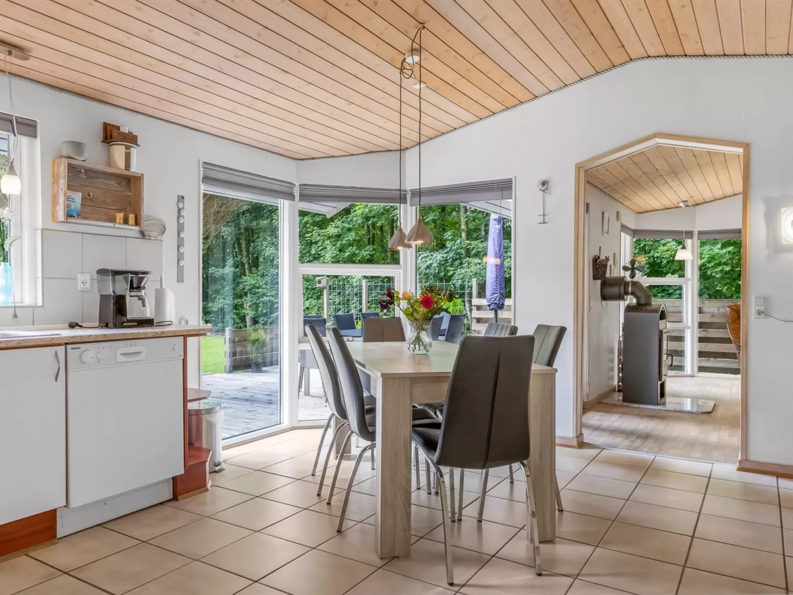 "Marret" - 30km from the sea-Inside