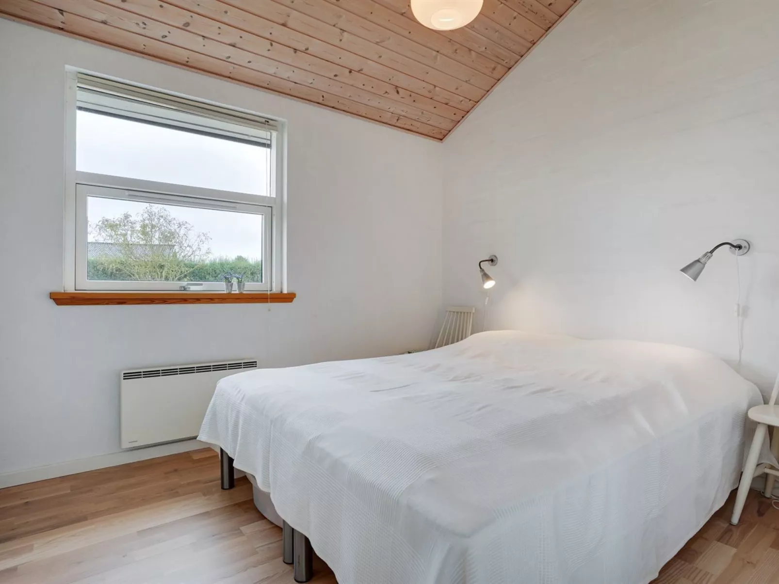 "Kimi" - 800m from the sea-Inside