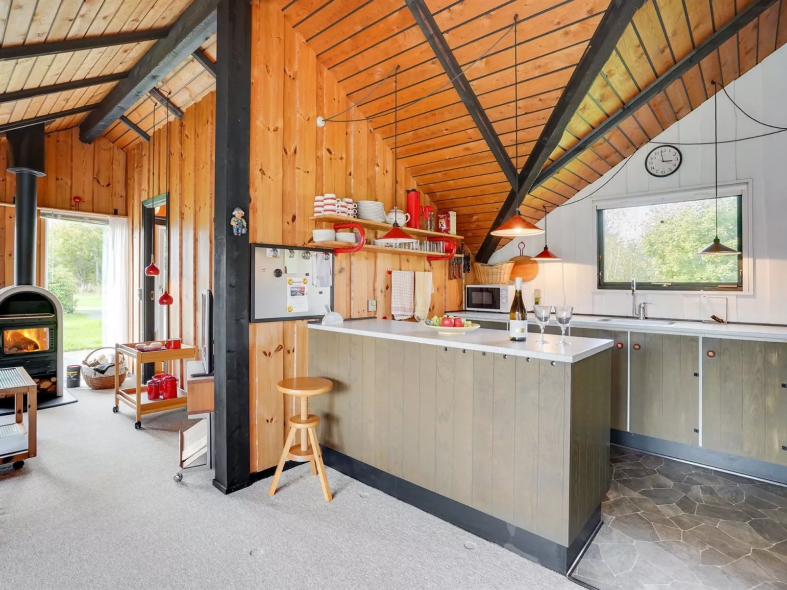 "Tenho" - 4.4km from the sea-Drinnen