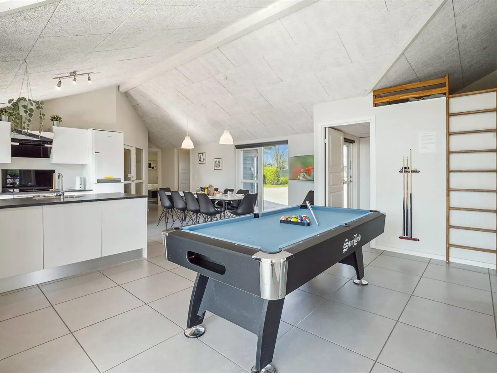 "Tenaya" - 200m from the sea-Dedans