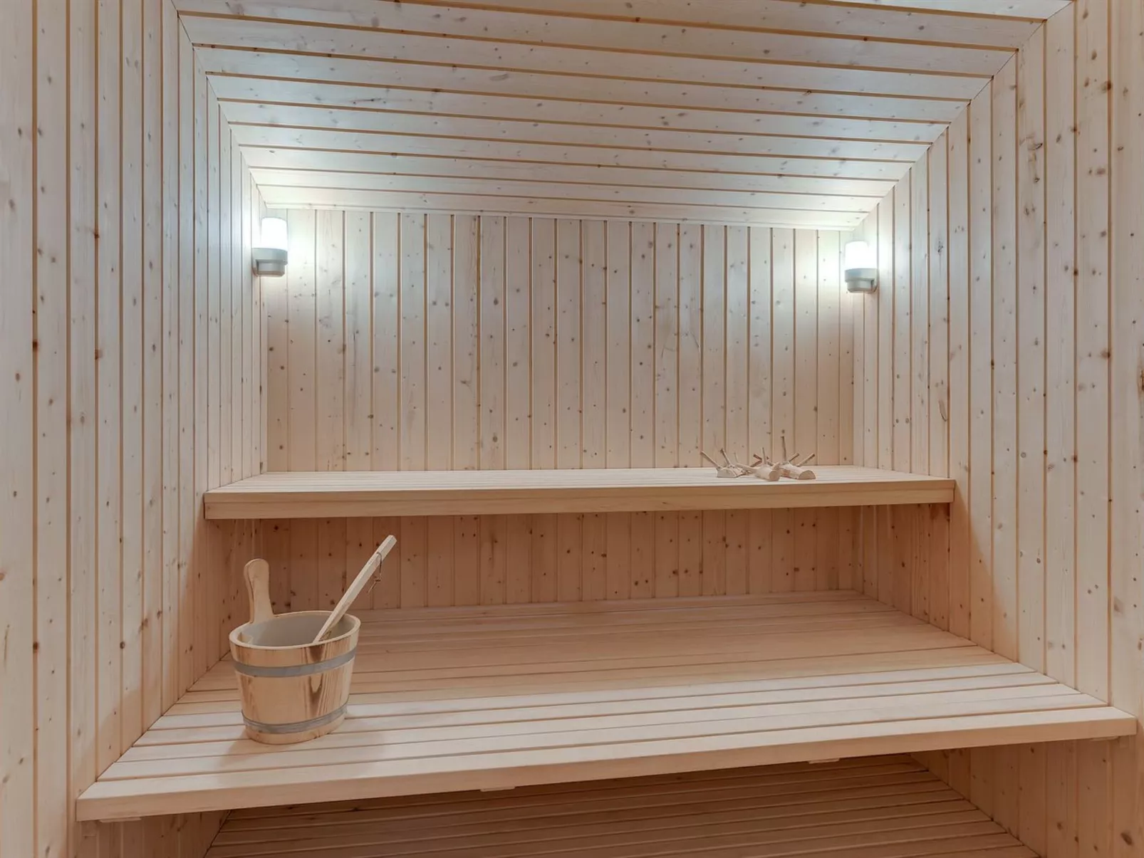 "Norwin" - 250m from the sea-Inside