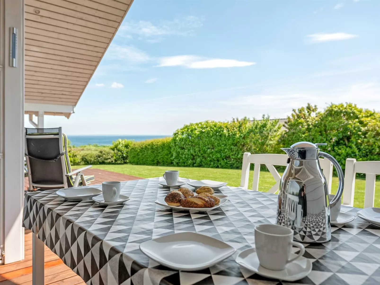 "Odin" - 200m from the sea-Outside