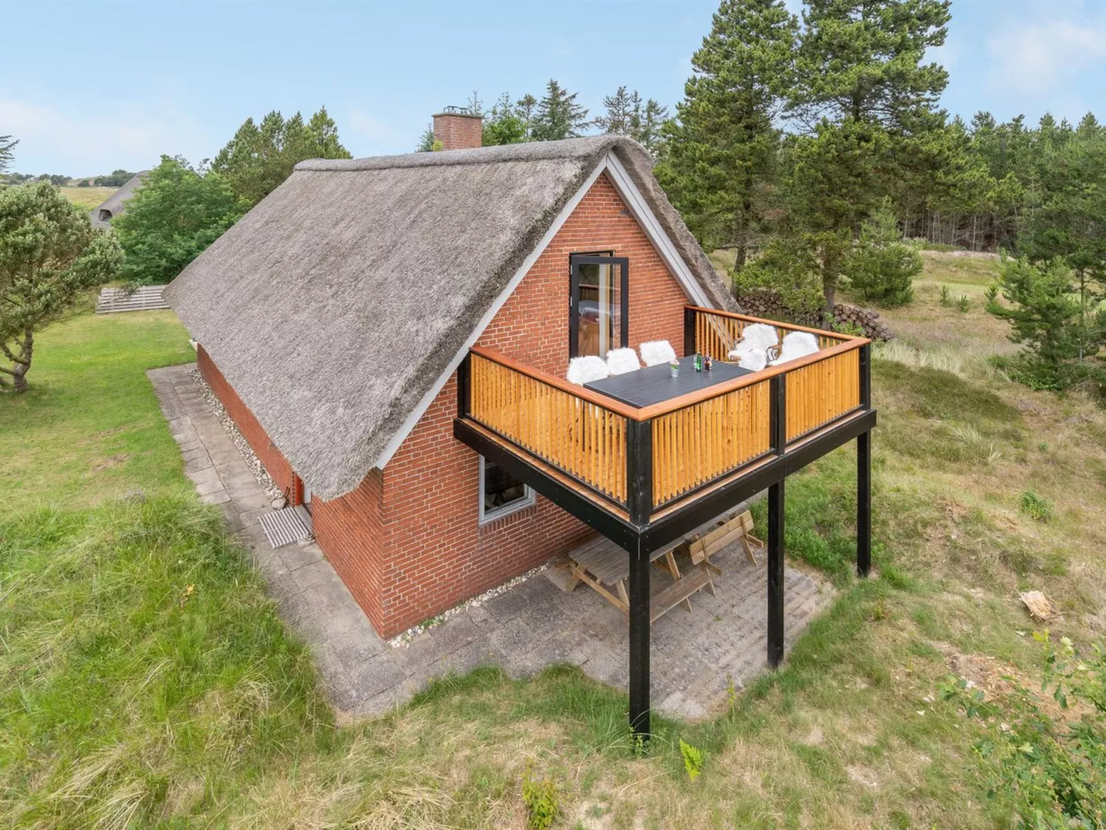 "Jorinde" - 2.8km from the sea-Outside