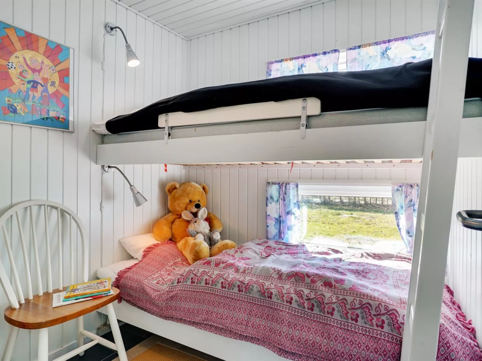 "Guthrik" - 900m from the sea-Inside