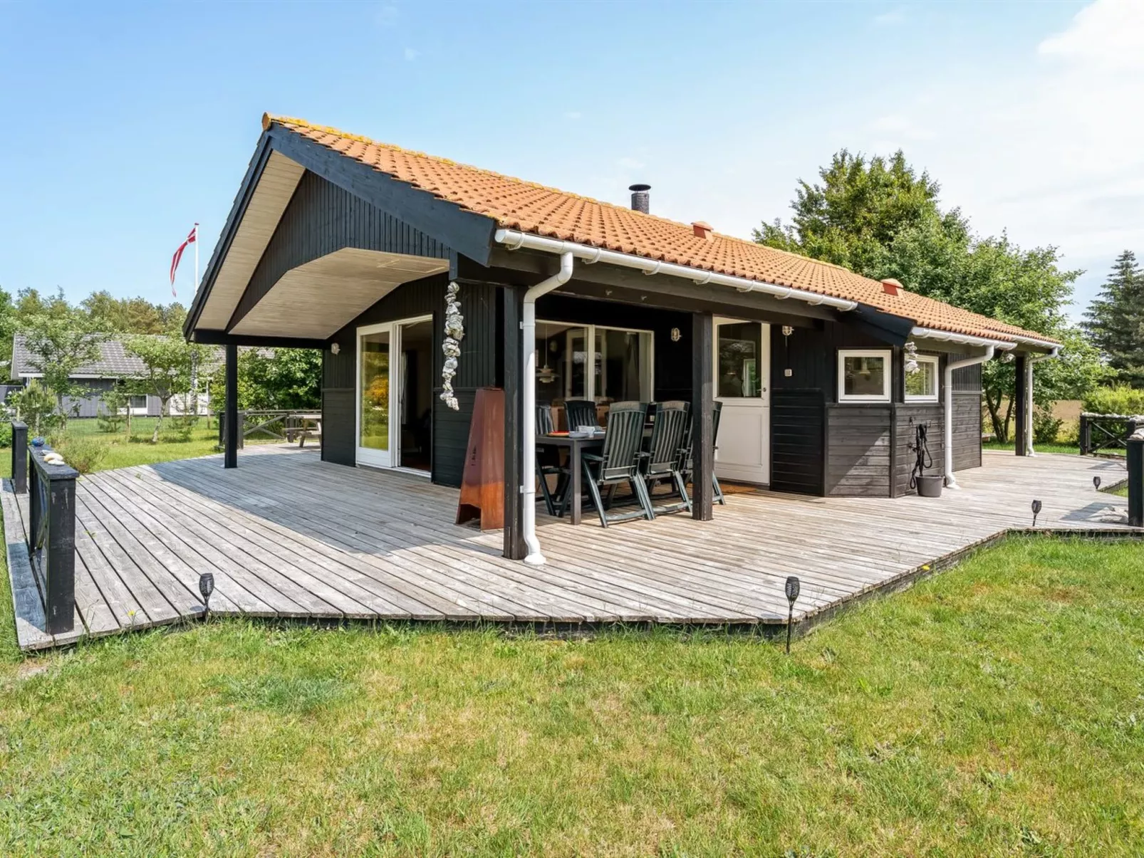 "Allie" - 150m from the sea-Outside