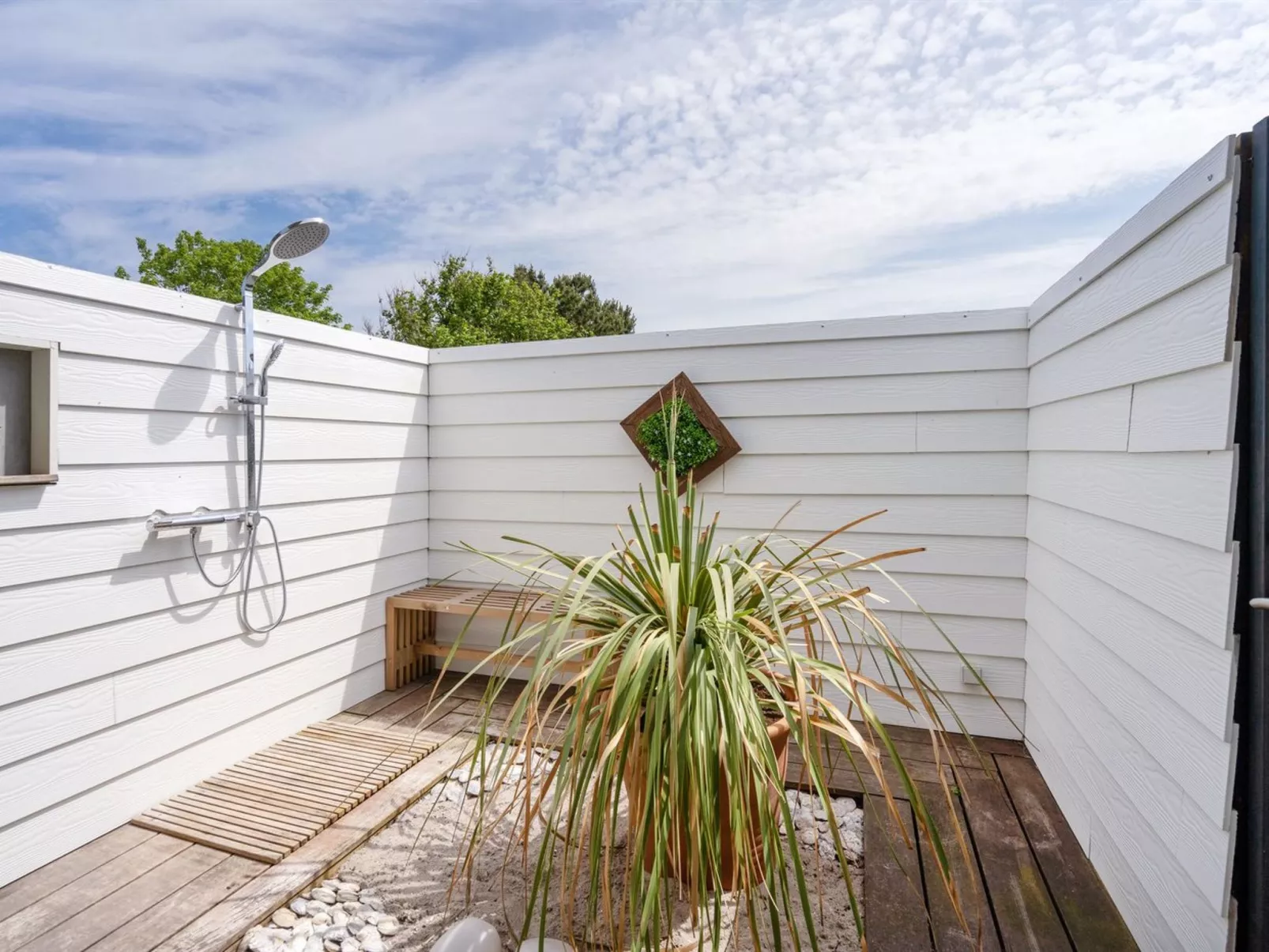 "Biorn" - 70m from the sea-Outside